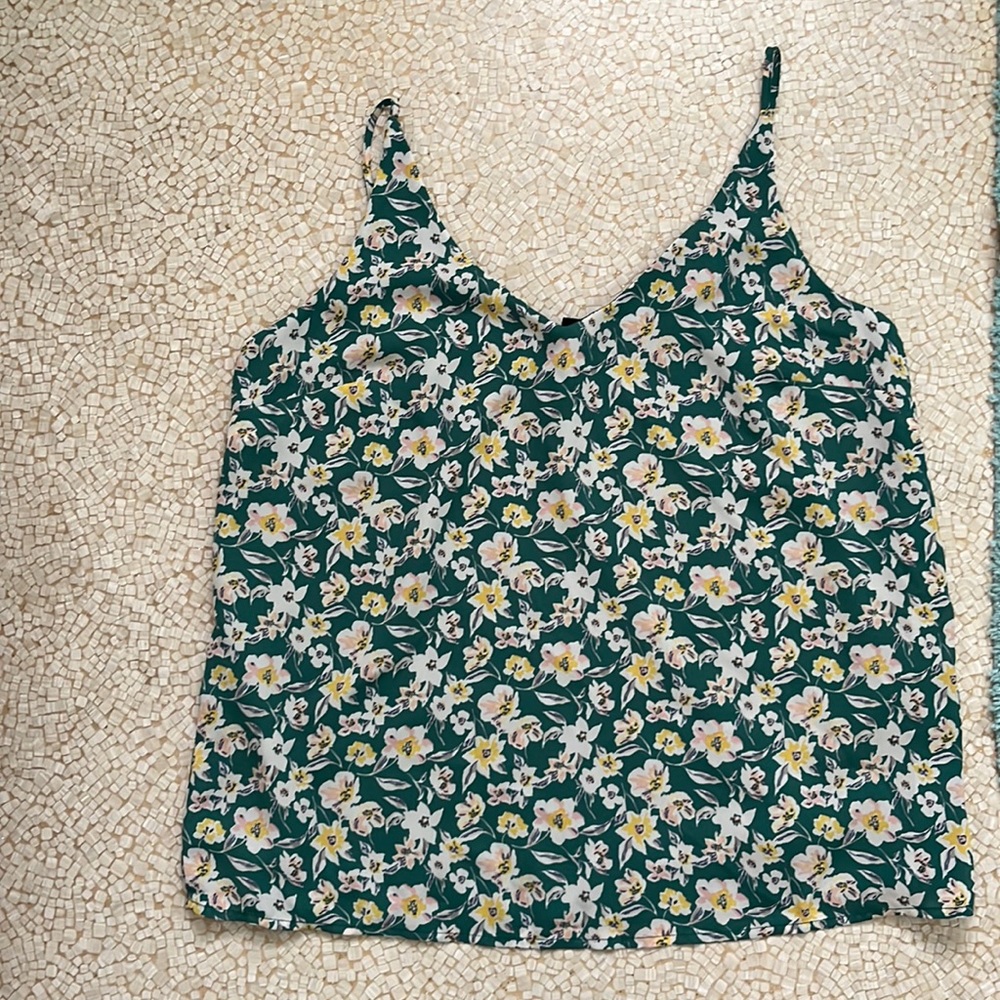 Floral tank